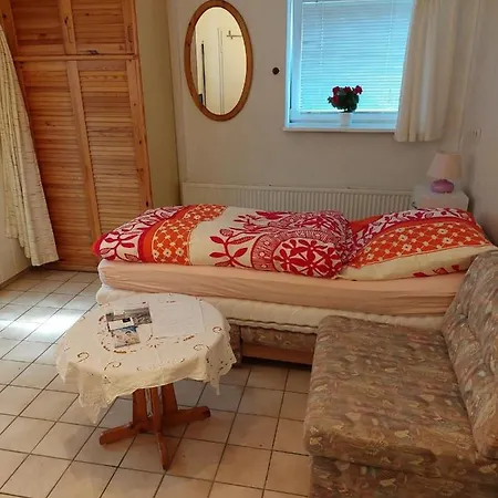 Haus-halliger-appartment-peter *